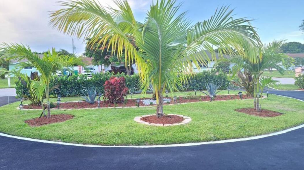 Palm Springs 3-Bedroom 2-Bath 5 Miles To The Beach Lake Worth Beach Dış mekan fotoğraf