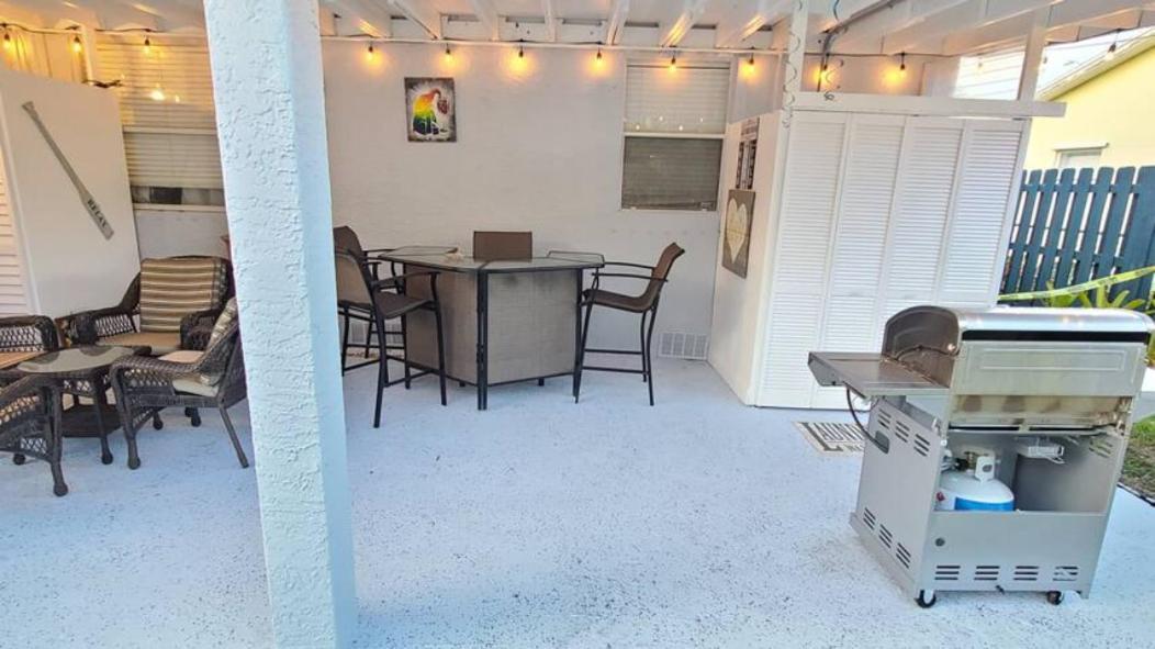 Palm Springs 3-Bedroom 2-Bath 5 Miles To The Beach Lake Worth Beach Dış mekan fotoğraf