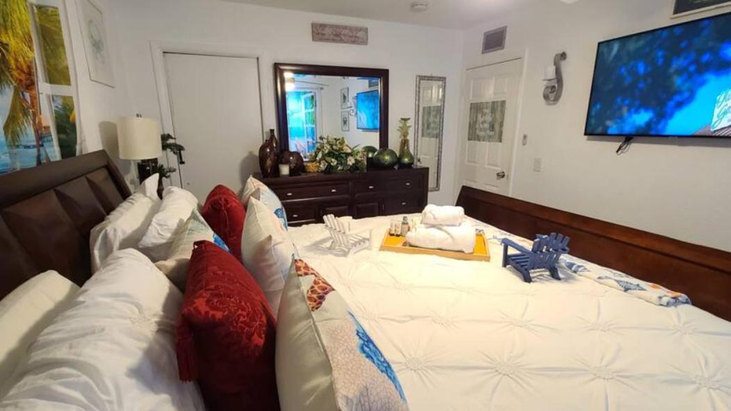Palm Springs 3-Bedroom 2-Bath 5 Miles To The Beach Lake Worth Beach Dış mekan fotoğraf